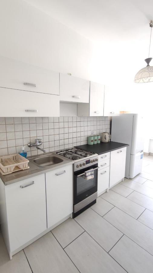 Near Center - Botanic Garden Apartment